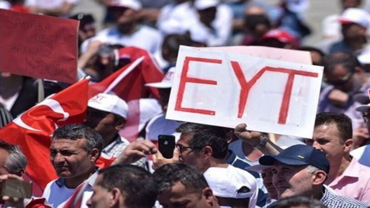 EYT Düzenlemesinin Ne Zaman Çıkacağını Açıkladı! Hükümete Yakın Gazeteciden Ankara'dan EYT Tüyoları! 1