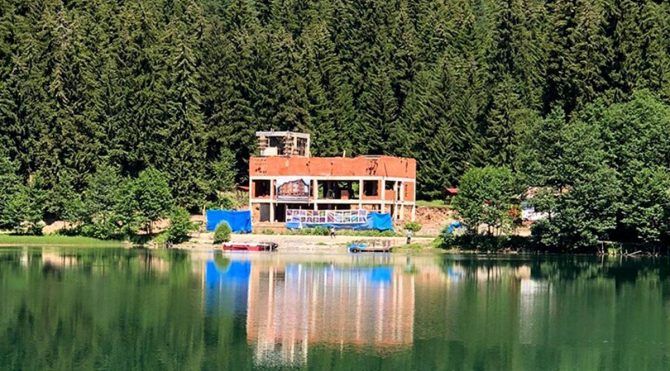 Artvin Şavşat Karagöl Ziyaretçi Akınına Uğradı! Dünyanın Dört Bir Yanından Turistler Geldi 3