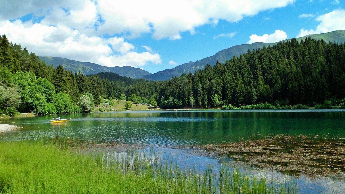 Artvin Şavşat Karagöl Ziyaretçi Akınına Uğradı! Dünyanın Dört Bir Yanından Turistler Geldi 2