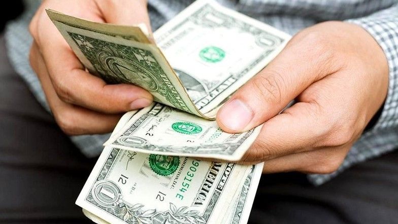 Dolar kurunda 20 Aralık dejavusu ile ters köşe iddiası! Bırakmazlar diyen ünlü ekonomist doların 12 TL birden düşeceği tarihi verdi 3