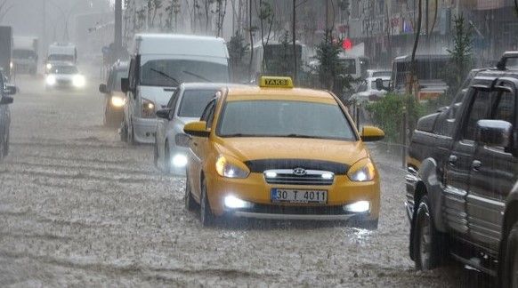 MGM  ve AFAD Teyakkuza Geçti! Gök gürültülü sağanak yağış ve sel alarmı verilen iller hangileri, bugün hava nasıl olacak? 3