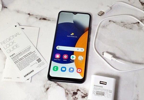 Akıllı telefon alacak olanlara müjde! Samsung en ucuz modelini tanıttı! Samsung A04 özellikleri neler, kaç TL? 4