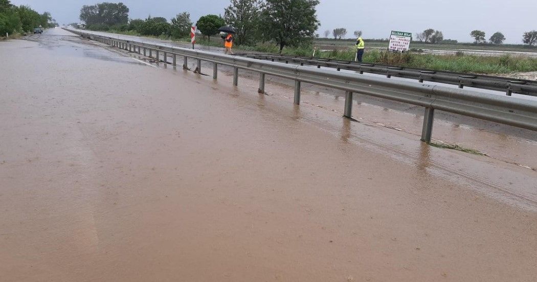 Meteorolojiden sağanak yağış alarmı: Gök gürültülü yağmur ve sel uyarısı hangi illerde? 4