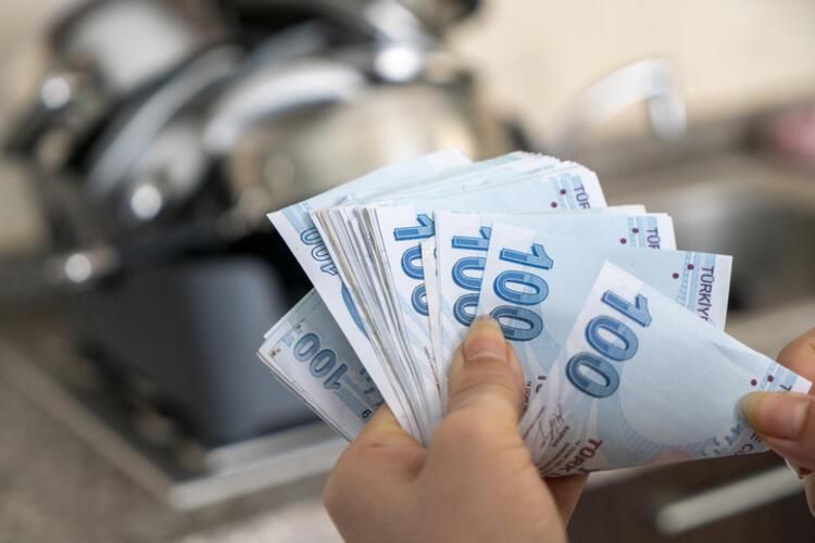 Maaş promosyonunda yeni rekor! Memur promosyonu emekliyi 10'a katladı: Maaşı yüksek olanlara promosyon 100.00 TL seviyesini görebilir 12