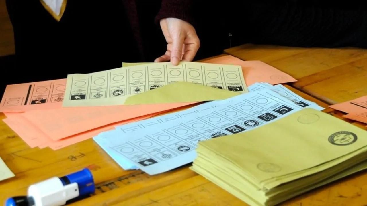 İstanbul'un 4 ilçesinde seçim anketi sonuçları açıklandı! Siyasette tüm hesaplar değişiyor! 10