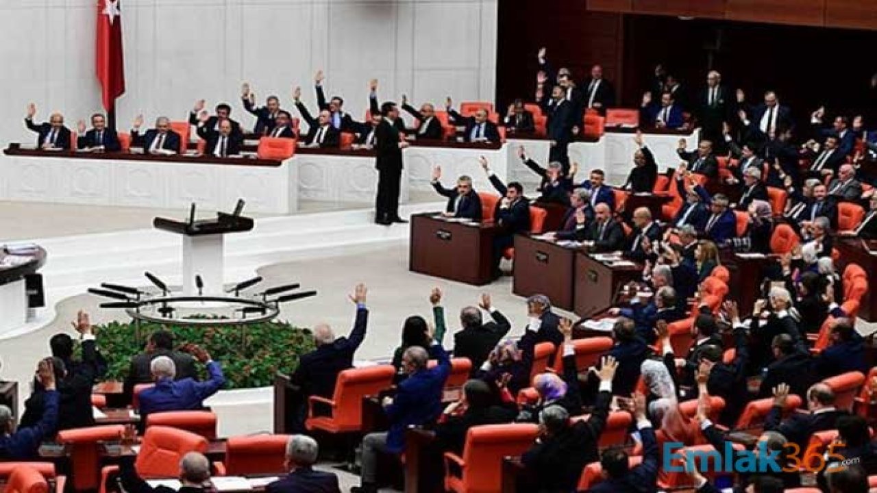 CHP'den Hükümete EYT Çağrısı: EYT'liler Açlık Sınırında Kanun Teklifimiz Gündeme Alınsın