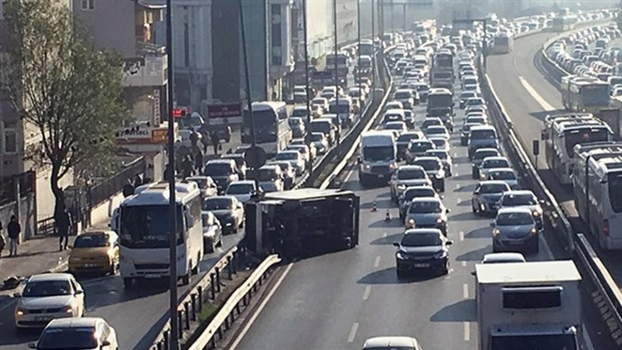 Trafikte Yaşanan Can Kayıpları Korkutuyor