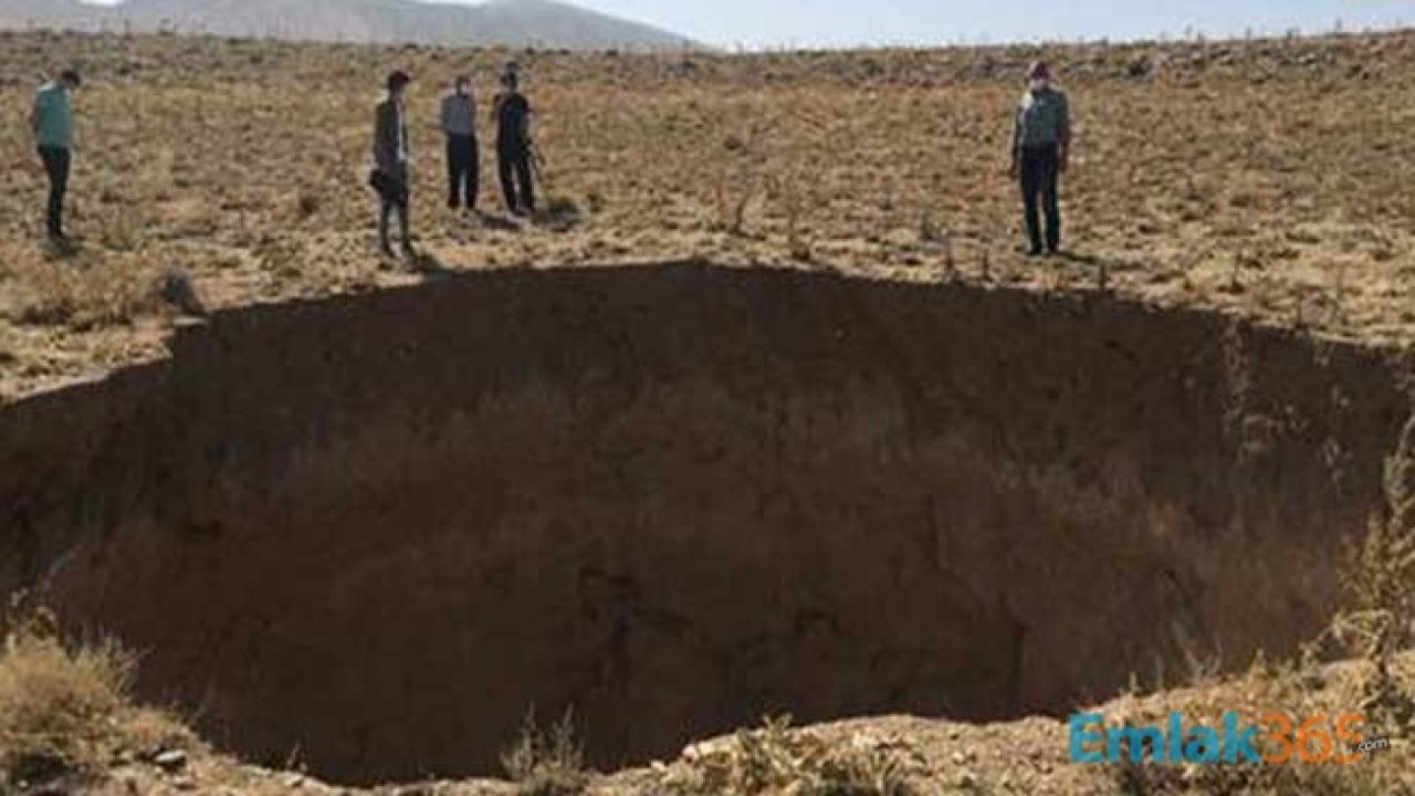 Konya Ereğli'de Yine Obruk Kabusu! Dev Obruk Görenleri Şaşkına Çevirdi