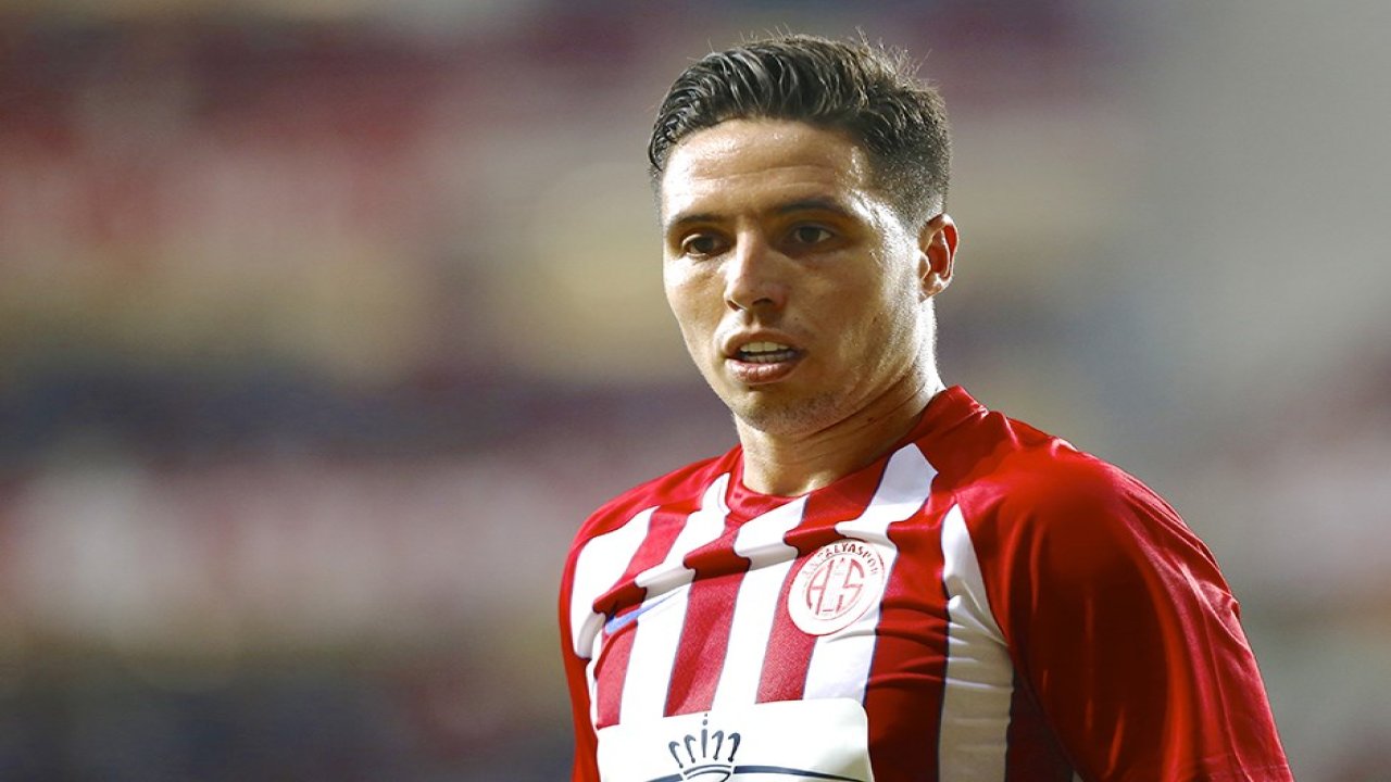 Nasri Antalyaspor'u, UEFA Nasri'yi Yaktı