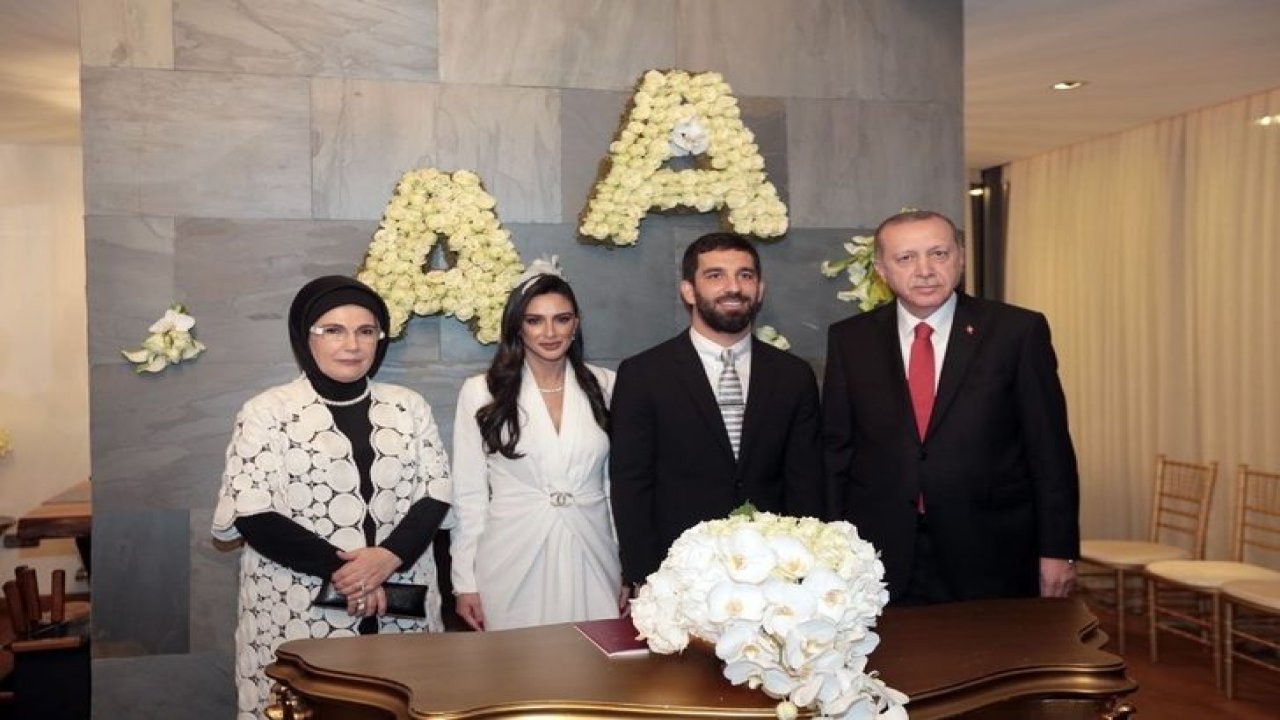 Arda Turan'ın Nikah Şahitliğini Cumhurbaşkanı Erdoğan Yaptı