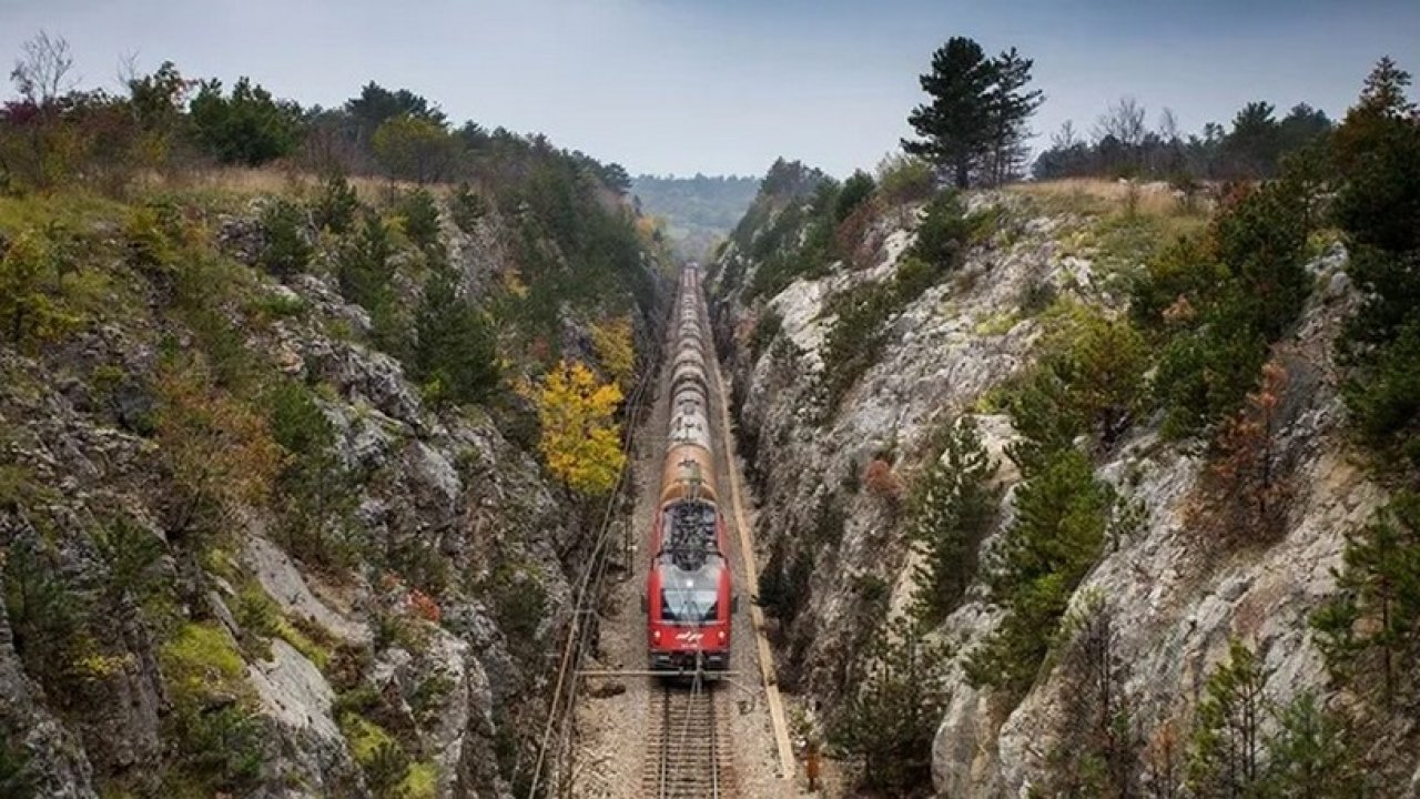 Slovenya'da 230 Milyon Euro Değerindeki Demiryolu İnşaatı Projesinin İhalesini Türk Şirketlerinin Ortaklığı Kazandı