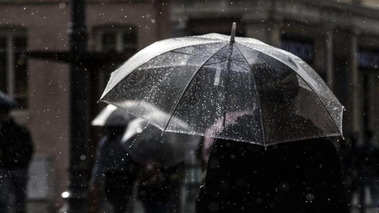 Sağanak Yağmur Ve Fırtına Uyarısı Yapan Meteoroloji Haritalı Hava Durumu Tahminlerini Yayınladı