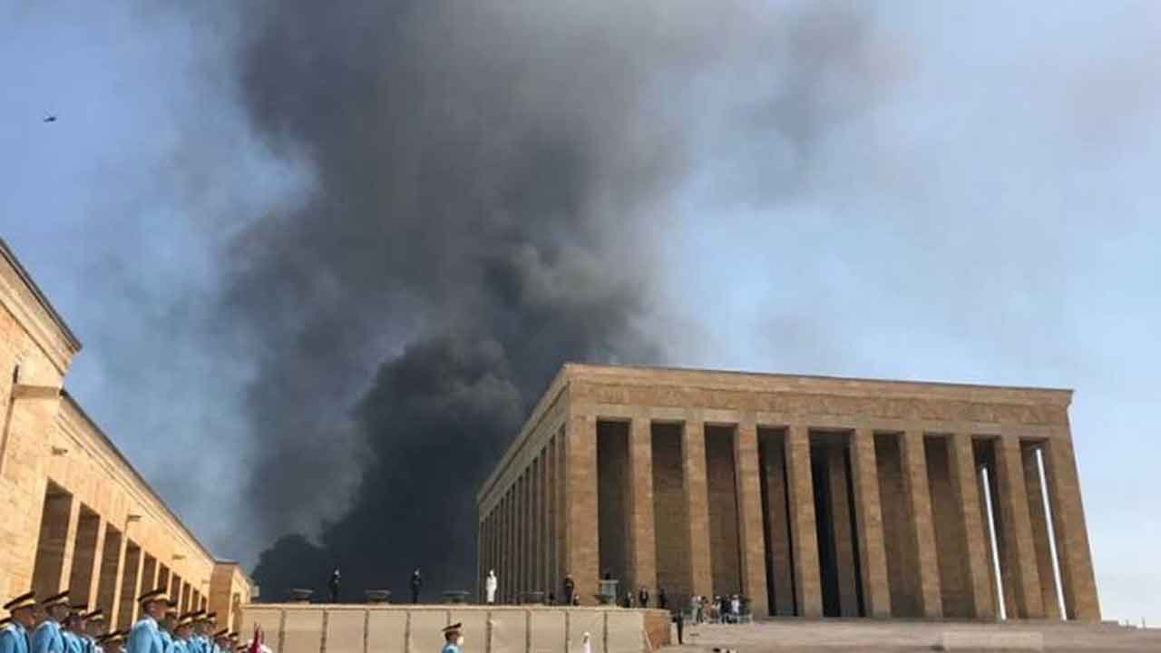 Ankara'da Yangın Son Dakika: Anıtkabir Yanıyor Mu, Anıtkabir'de Yangın Mı Çıktı?