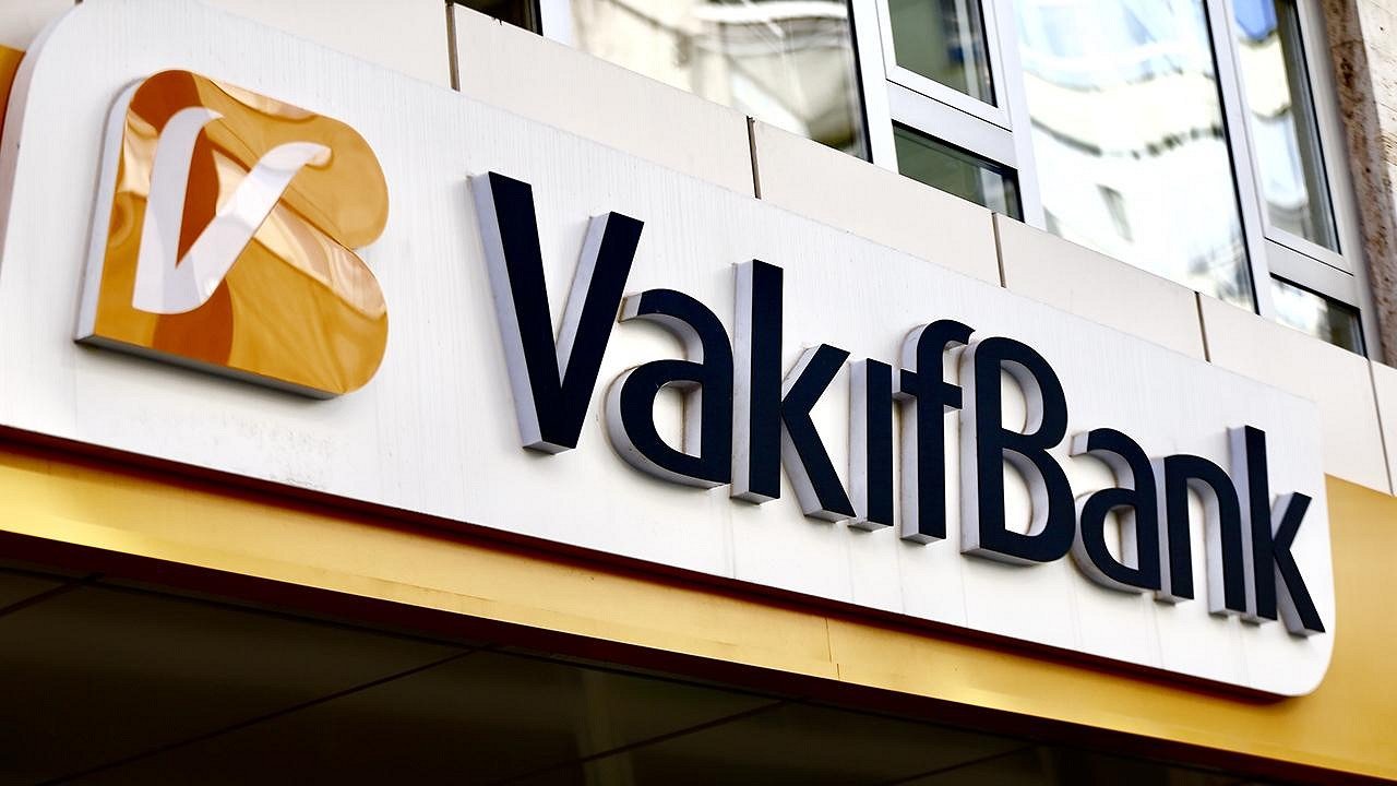 Düzenli Geliri Olan Herkese Vakıfbank'tan 30 Bin TL İhtiyaç Kredisi