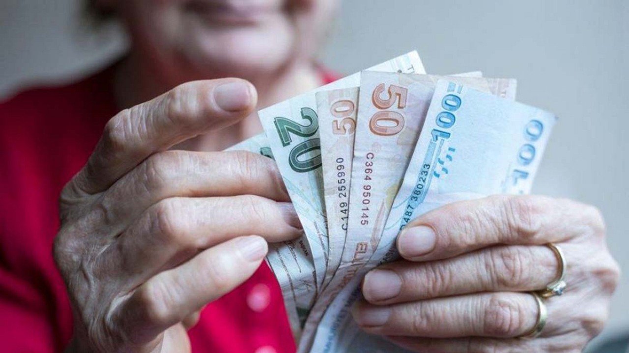 Çalışmayan Ev Hanımlarına Bankalardan Kredi Müjdesi! Ev Hanımlarına Kredi Veren Bankalar Hangileri?