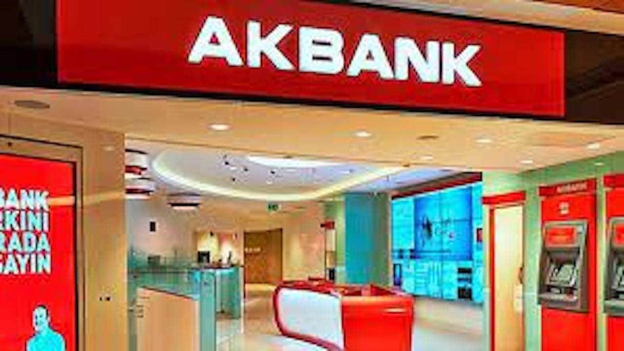 Akbank'tan Geri Ödemesiz Kredi Fırsatı! 55 Bin Lira Krediyi Şimdi Alın 3 Ay Hiç Ödeme Yapmayın!