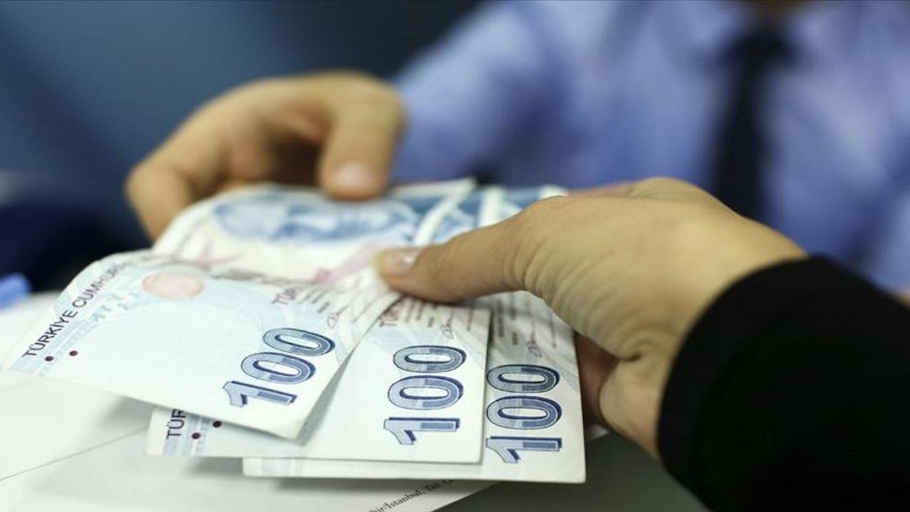 Kredi Çekecek Vatandaşlara Bankalardan Büyük Müjde! İhtiyaç Kredisi Faizlerine İndirim Geliyor