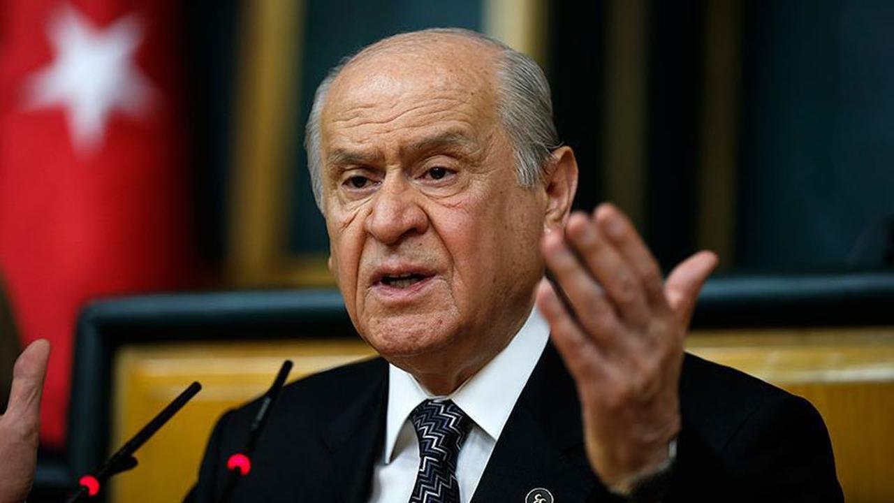 Yılmaz Özdil'in Cenazesi Camilere Sokulmasın Açıklamalarına Devlet Bahçeli'den Çarpıcı Yorum