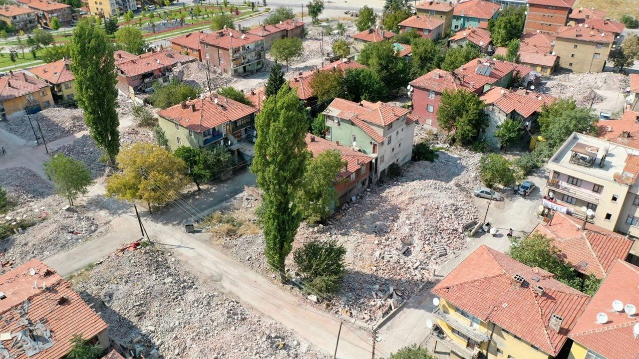 Ankara Altındağ'da Suriyeli Göçmenlerin Yaşadıkları Mahallelerde Yıkımlar Başladı!