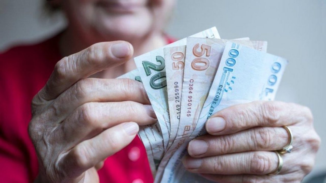 Emeklilere Görülmemiş Zam Müjdesi! 1400 Lira Zam Tüm Dengeleri Değiştirecek!