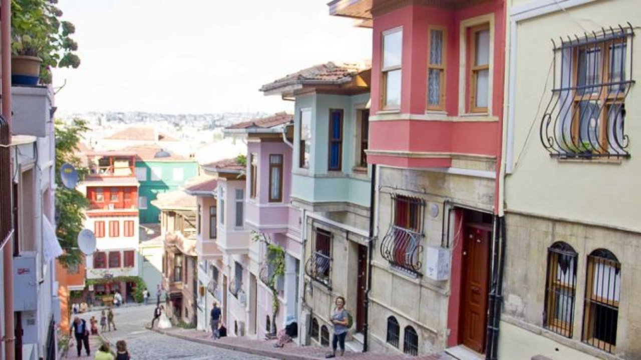 Konut Fiyatlarının 4 Yılda Yüzde 85 Arttığı Balat Dikkat Çekiyor