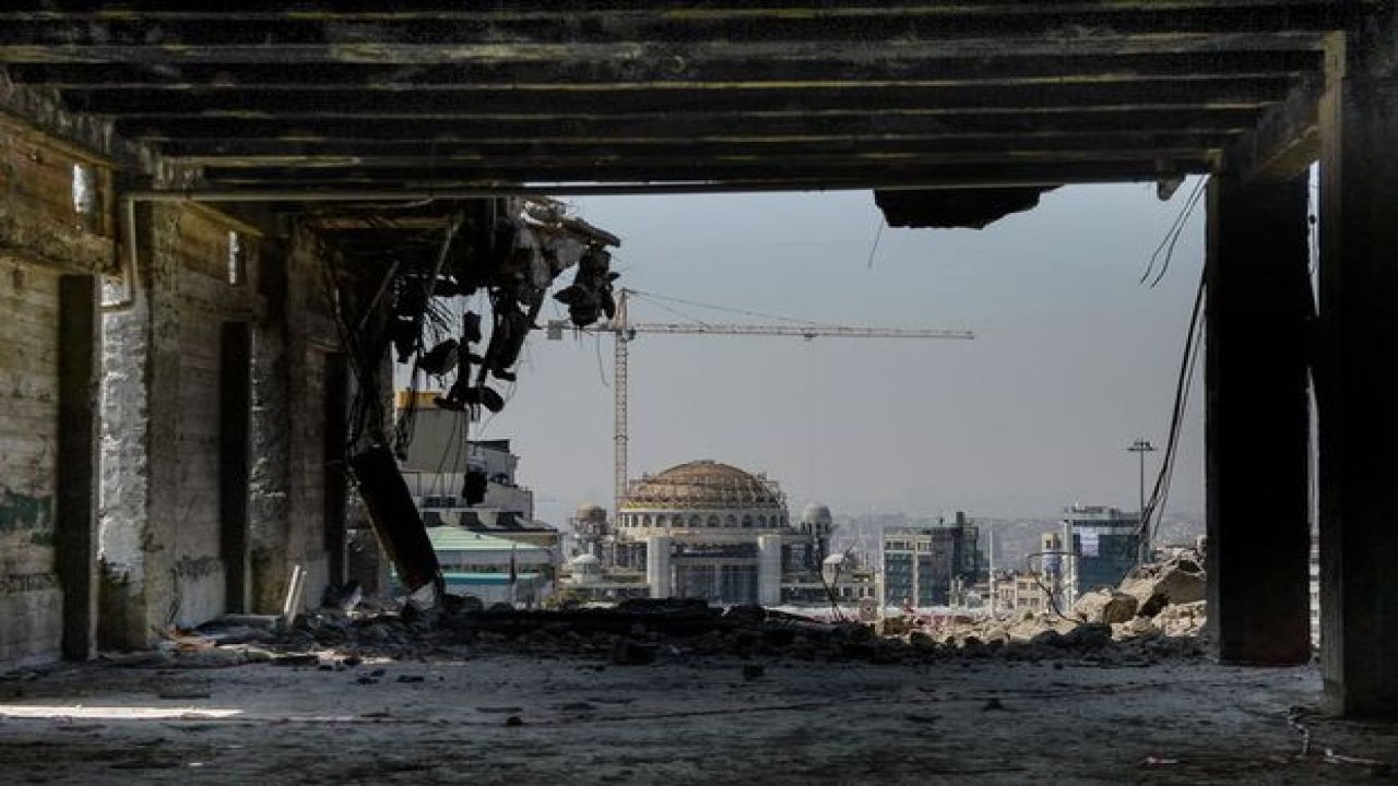 AKM Yıkım Çalışmaları Hızlandırıldı, İçeriden İlk Görüntü Geldi