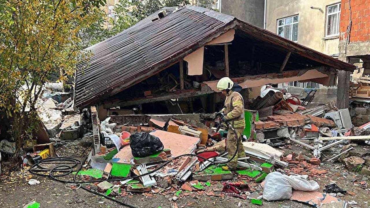 Son Dakika! Pendik'te Patlama Oldu Tek Katlı Bina Çöktü Yaralı Var