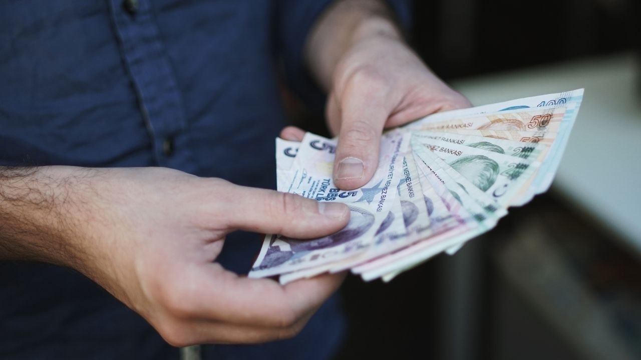 Asgari Ücret Ne Kadar Olacak? 2022 Tahminler Ortaya Çıktı! Milyonların Kulağı Bu Haberde!