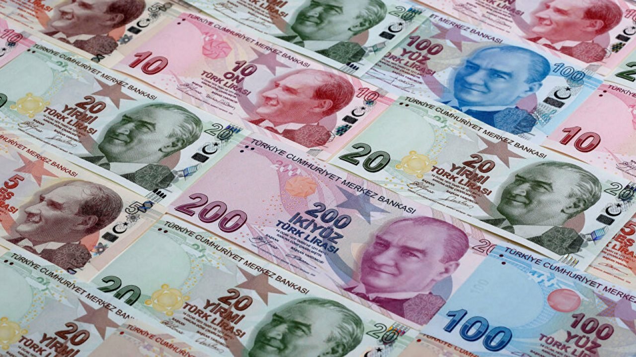 20 Bin TL İhtiyaç Kredisi İçin Akbank, Finansbank, Halkbank Ve İş Bankası Aylık Kaç TL Taksit İstiyorlar!