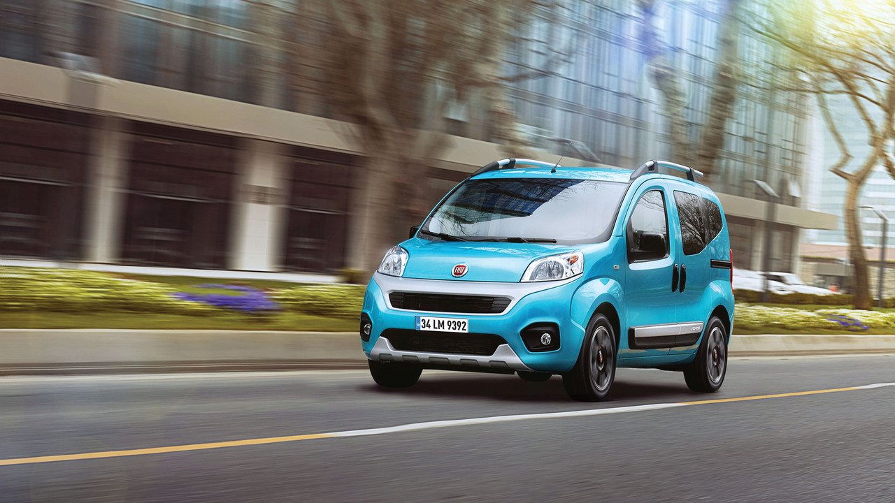 Türkiye'nin En Ucuz Arabası Zamlandı! Sıfır Kilometre Fiat Fiorino Yeni Fiyat Listesi Kasım 2021!