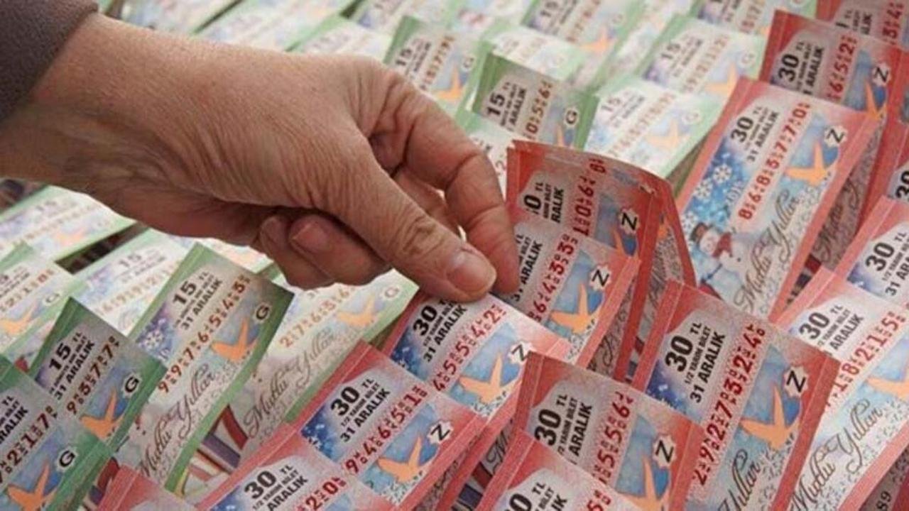 2022 Büyük Yılbaşı İkramiye Tutarı Belli Oldu! Tam, Yarım, Çeyrek Bilet Fiyatları Ne Kadar?