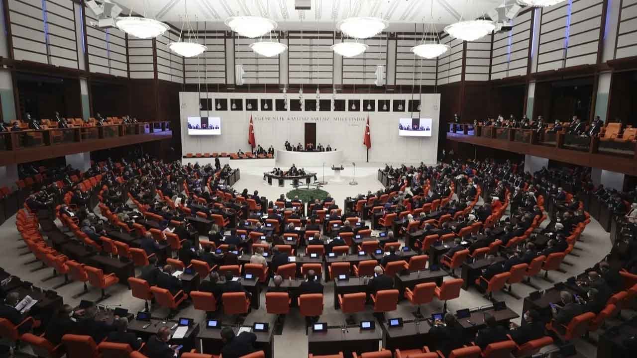 Onlarada Zam Geldi! Milletvekili Maaşları 2022 Belli Oldu