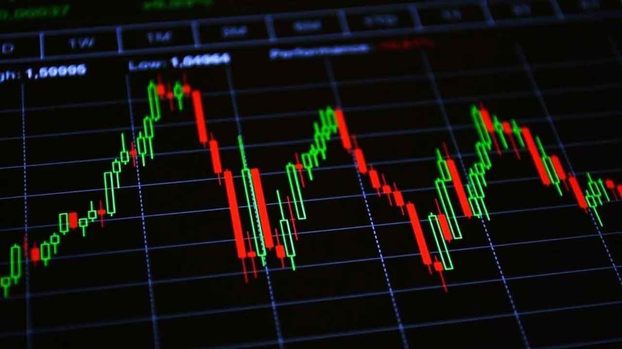 Son Dakika: Borsa'da İşlemler Durduruldu! Yoğun Satış Baskısı Sonrasında Devre Kesici Yine Uygulamaya Alındı