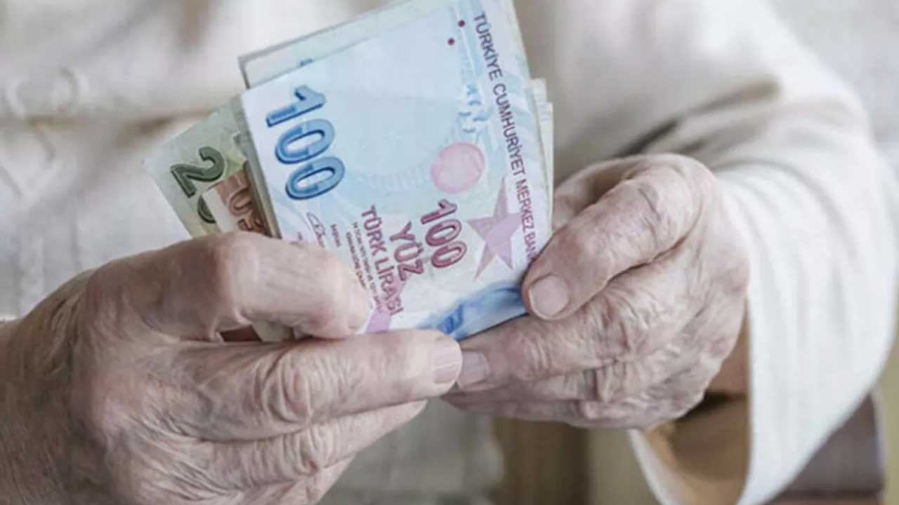 Detaylar Belli Oldu! Tüm SGK Emeklilerine 2 Bin 250 Lira Ödeme Yapılacak
