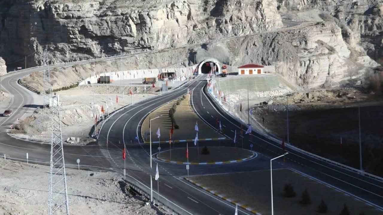 Erzurum Pirinkayalar Tüneli Cumhurbaşkanı Erdoğan Tarafından Açılıyor!