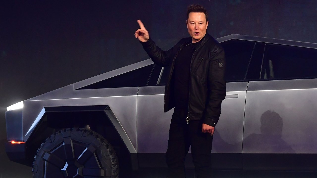 Elon Musk Duyurdu: Cybertruck Ne Zaman Satışa Çıkacak?