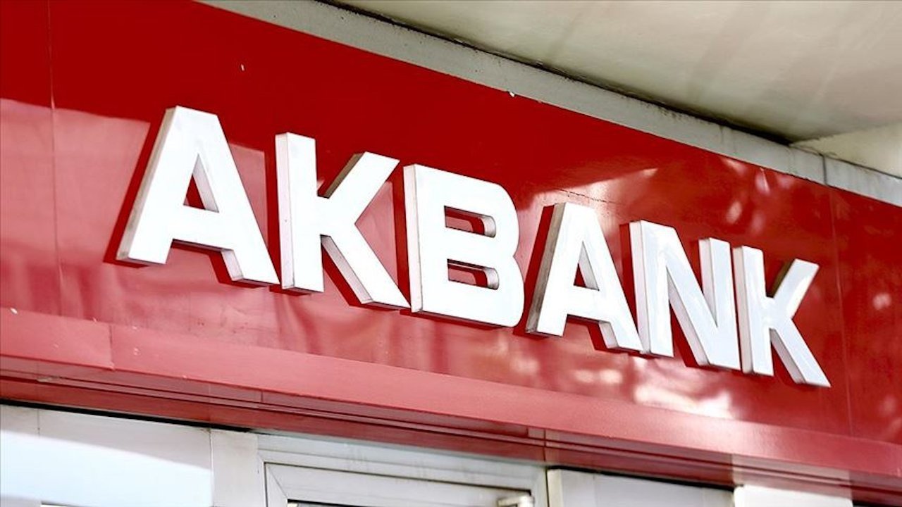 Akbank'tan 0,99 Faizle 10.000 TL İhtiyaç Kredisi! Üstelik Kredi Masrafı Yok! Şubeye Gitmeden Krediniz Hesabınızda