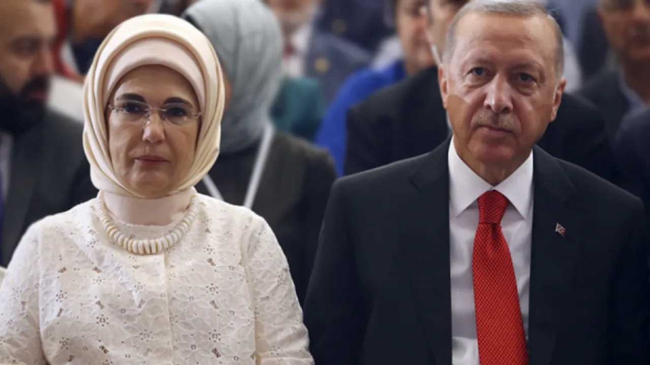 Koronavirüse Yakalanmışlardı: Cumhurbaşkanı Recep Tayyip Erdoğan ve Eşi Emine Erdoğan'ın Son Sağlık Durumu Açıklandı