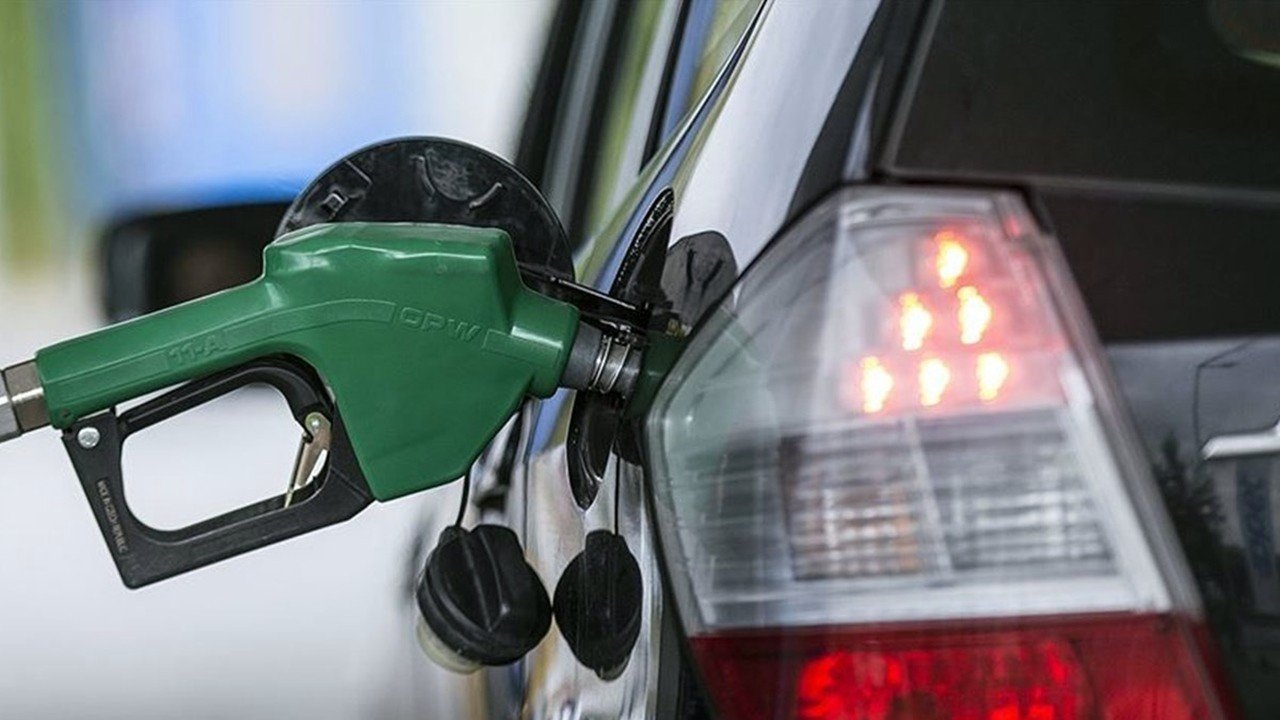 Petrol Fiyatlarının Düşmesi Rekor Zamma Engel Olamadı! Benzine Dev Zam Resmen Açıklandı!