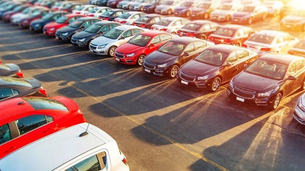 Son Fiyat Değişimi Sonrası 150 Bin TL'ye Hangi İkinci El Otomobiller Satılmaya Başlandı?