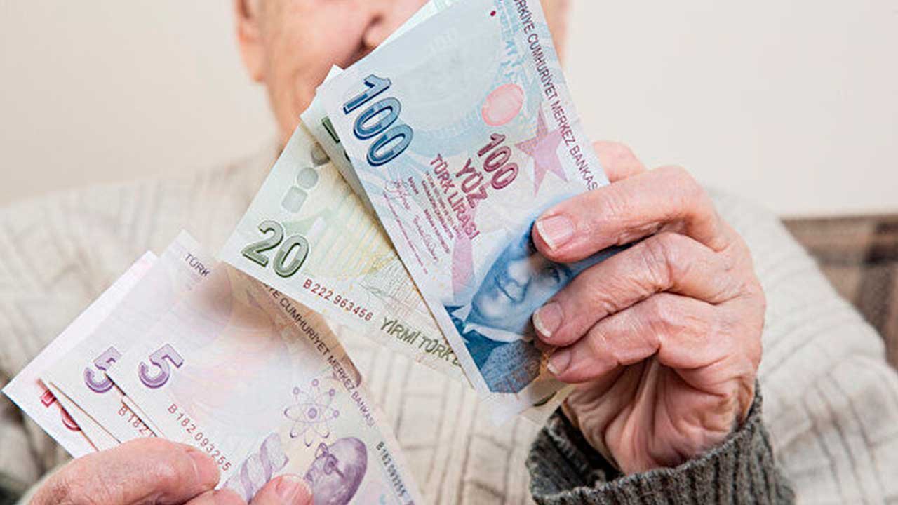 Vakıfbank'tan Emeklilerin Hesabına 750 TL'ye Varan Ödeme Yapılacak!