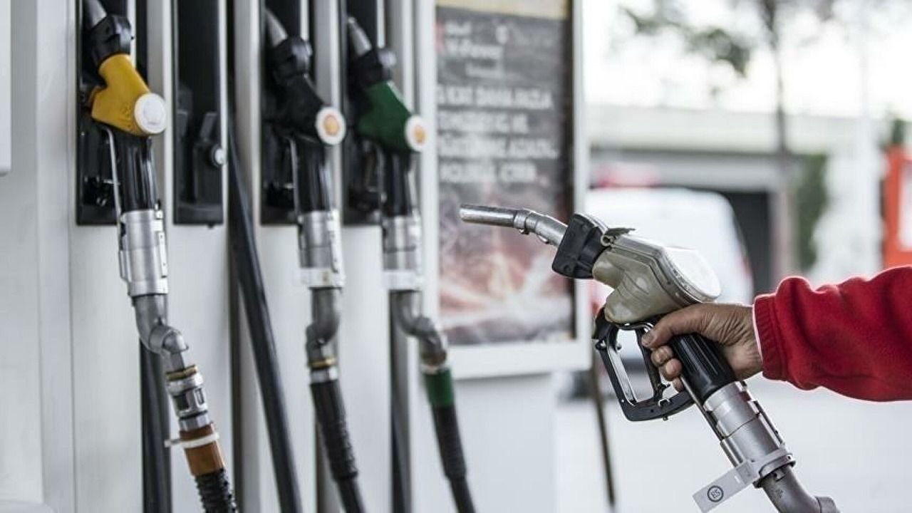 Akaryakıtta Zam Ve İndirim Duyurusu! EPGİS Benzin, Motorin, LPG Otogaz Fiyatlarını Yeniden Belirledi!