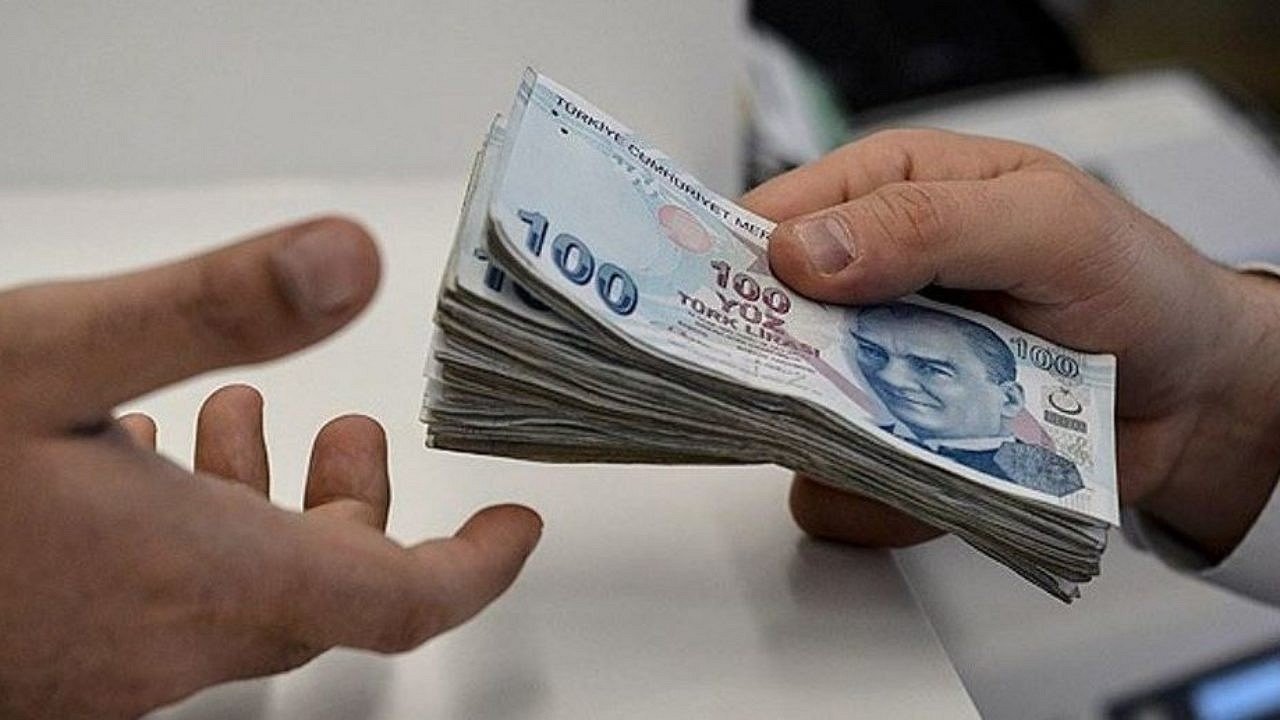 2.500 TL Maaş Promosyonu Veren Akbank Emekli Maaşlarını 2 Gün Erken Ödüyor!