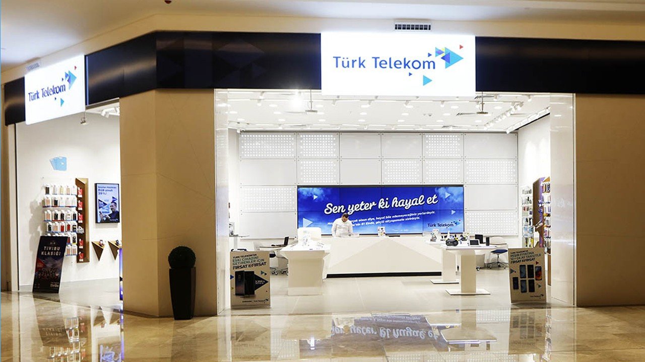 Türk Telekom'un Yüzde 55 Hissesi 1 Milyar 650 Milyon Dolar Karşılığında Türkiye Varlık Fonu'na Geçiyor