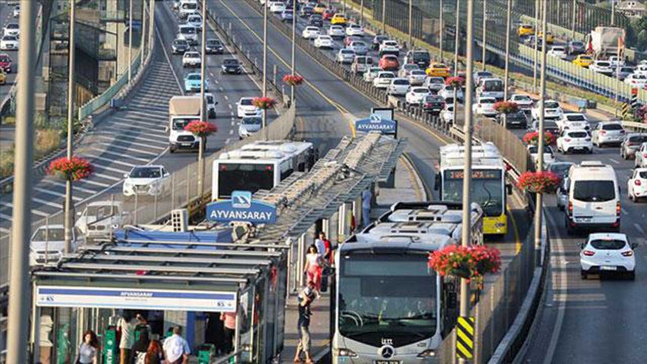 Toplu Ulaşıma Büyük Zam! İstanbul, Ankara, İzmir, Antalya Toplu Taşıma Ne Kadar Oldu?