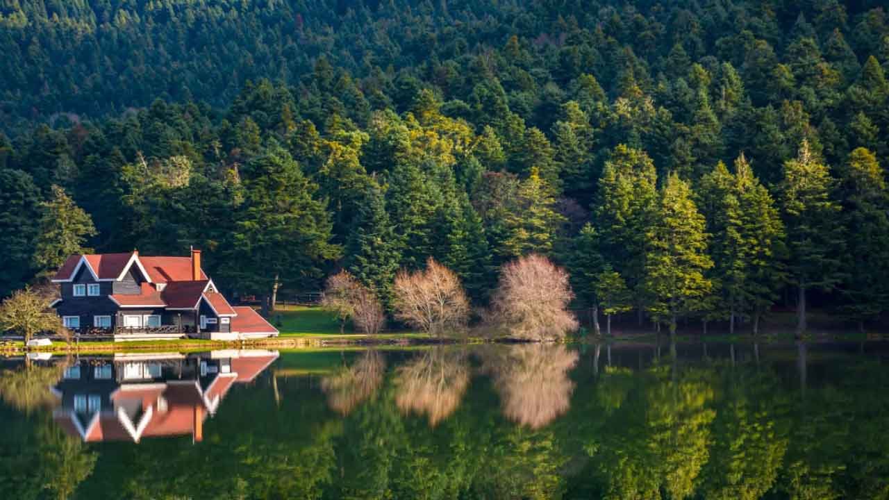 Nisan Ayı Gezi ve Tatil Önerileri! Baharda Mutlaka Gitmeniz ve Görmeniz Gereken Yerlerin Listesi