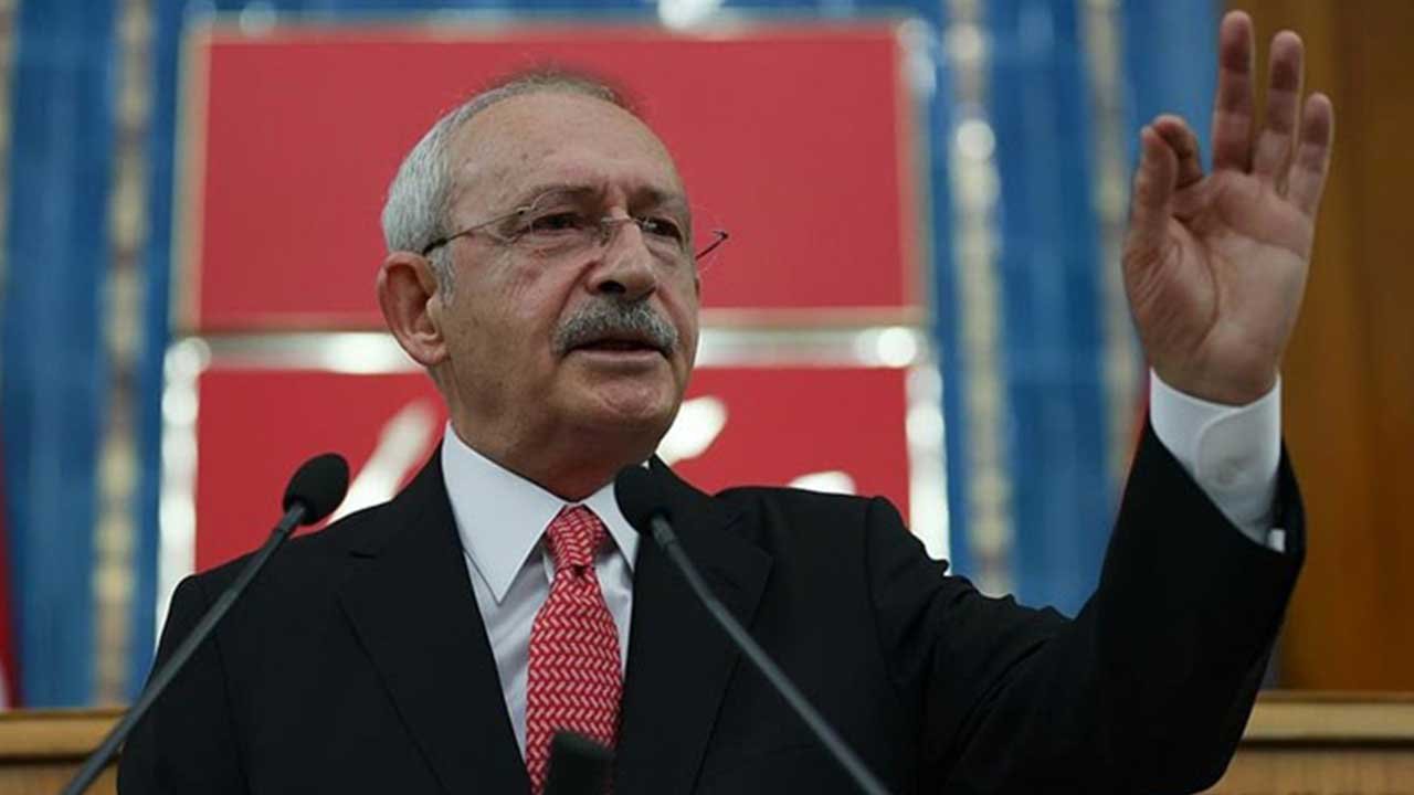 Kılıçdaroğlu'nun Olduğu Salonda Cumhurbaşkanı Adayını Açıkladı! Salonda Uzun Süre Alkışlandı