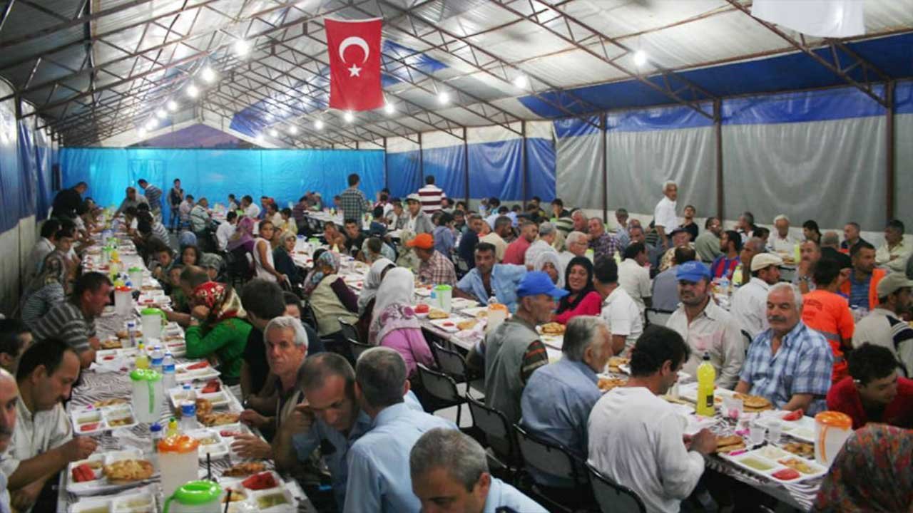 Ankara'da İftar Çadırı Nerede Kuruluyor 2022? Çankaya, Mamak, Sincan, Keçiören Ramazan Çadırı Adresleri