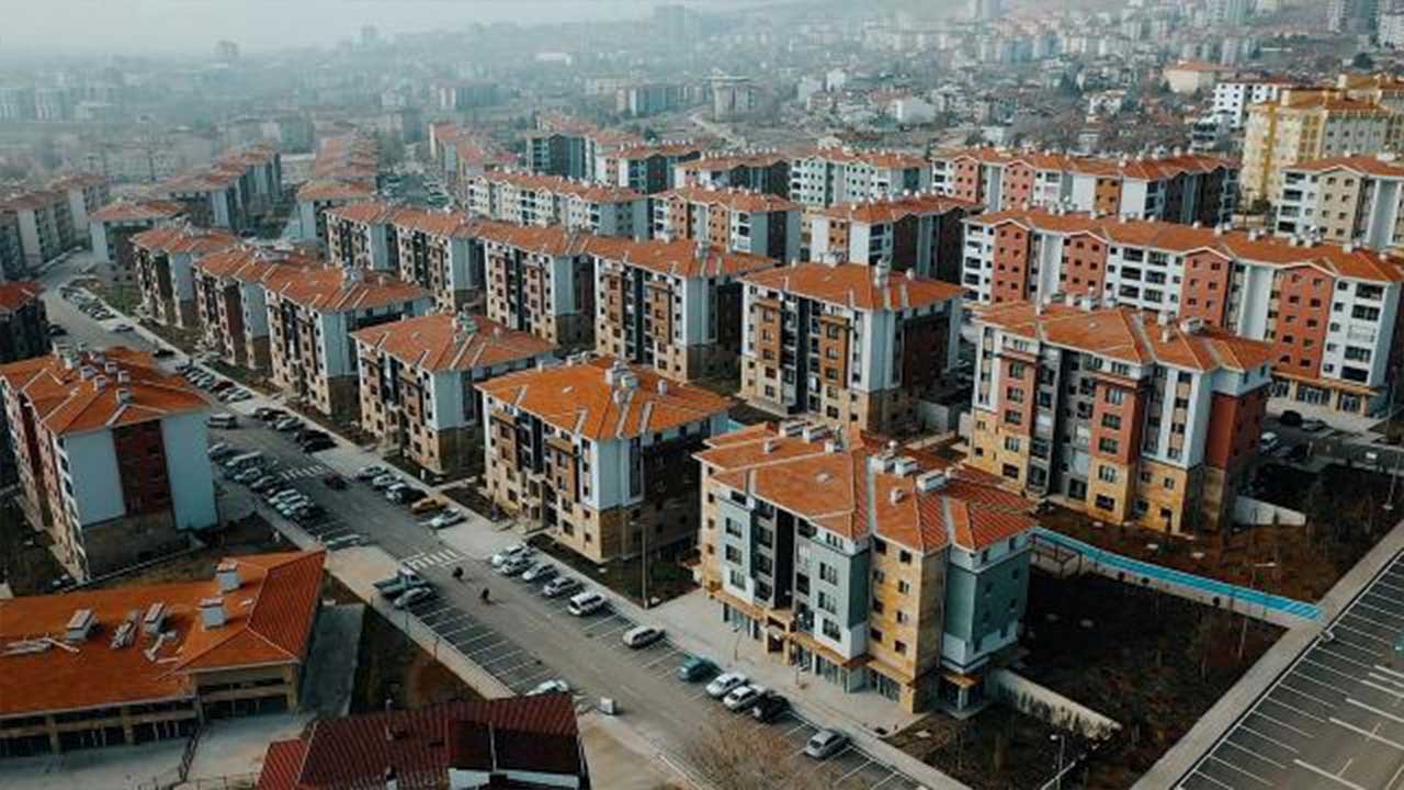 Konut Fiyatları İki Yılda Katlandı! Sektör Temsilcileri Artışın Durdurulması İçin Kanada'yı Örnek Gösteriyor