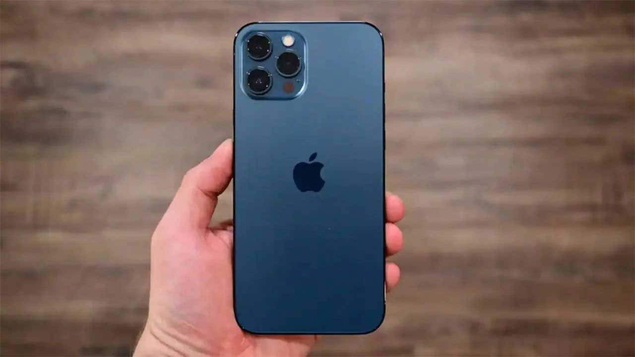 iPhone 13 Raflara Dizildi, Piyasadan 2000 TL Ucuza Satılacak! A101 iPhone 13 Ne Zaman Gelecek?